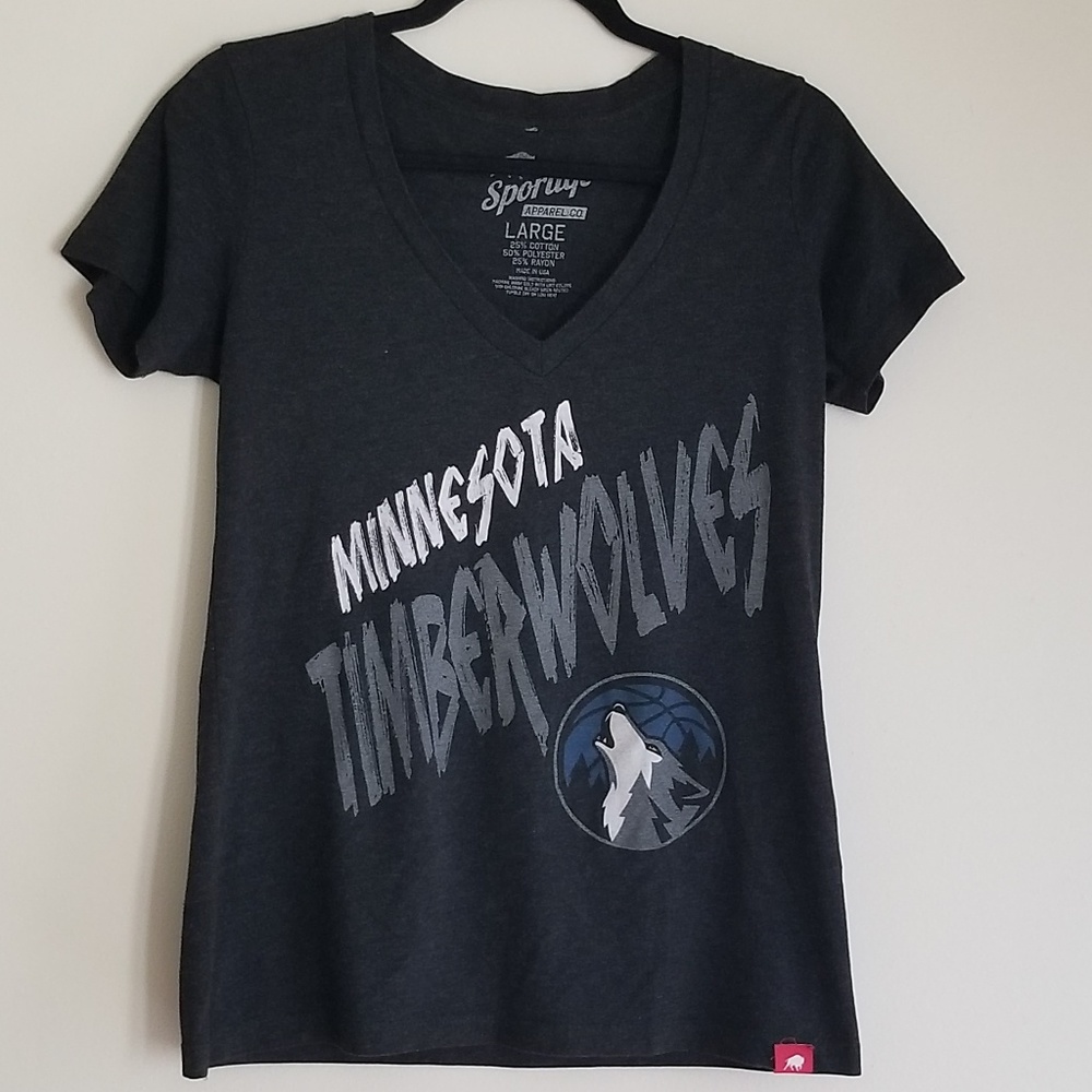 *Like New* Womens MN Timberwolves tshirt
